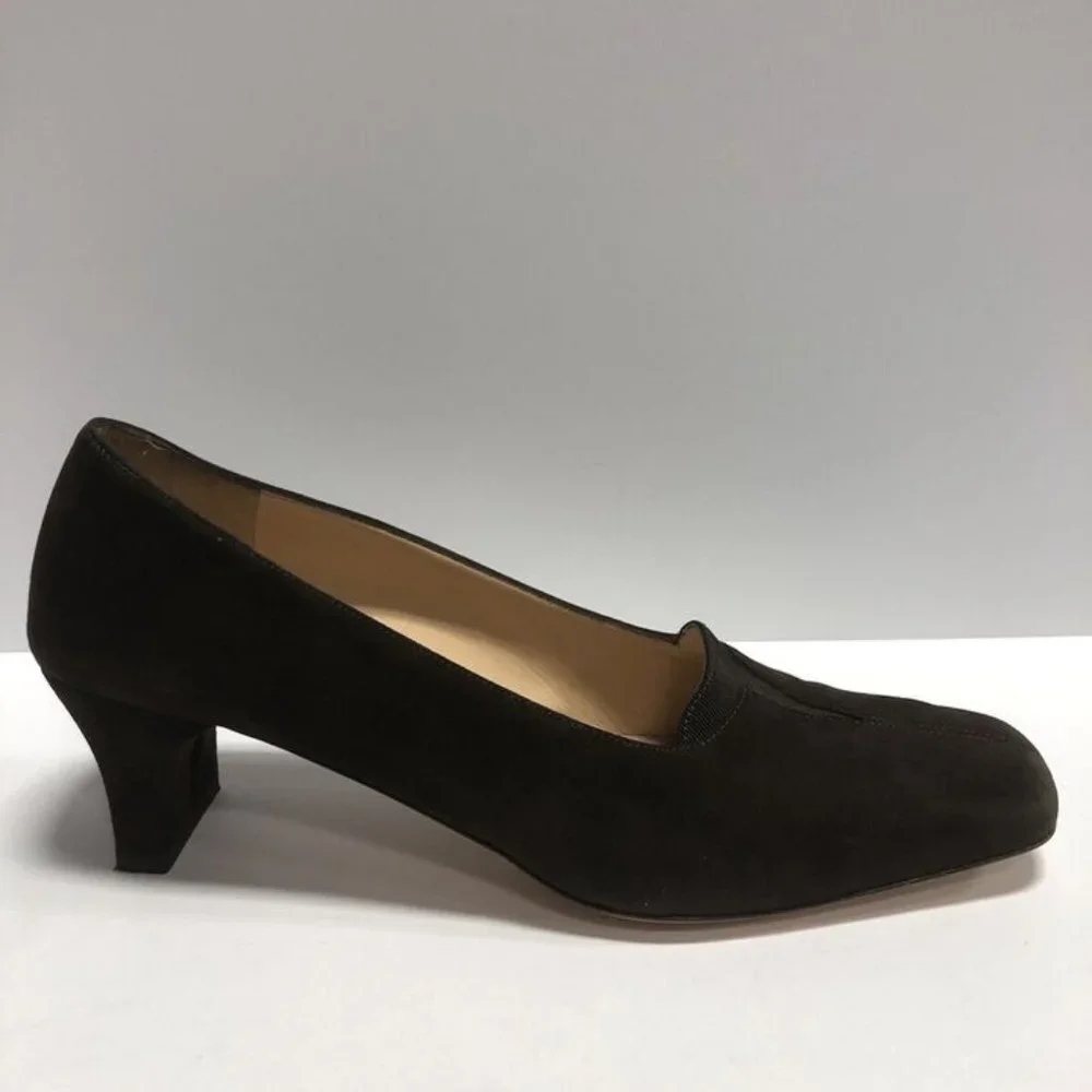 Salvatore Ferragamo Women’s Sable, High Heel Pumps, Size 9.5M.